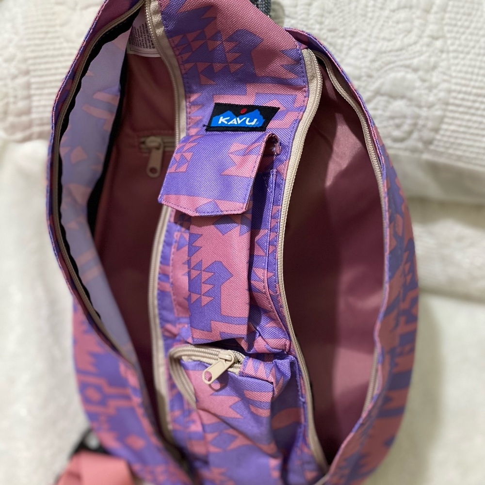 Sold New KAVU Rope Sling Bag Crossbody Backpack 🎒Pastel Arcade color Multi NWT - Picture 8 of 12